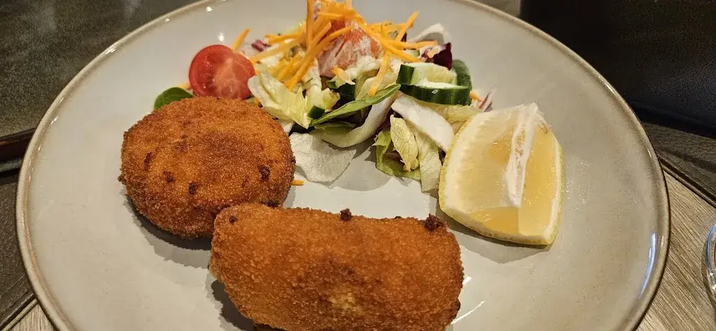 Bistro LEE_Lede_slider_image_2