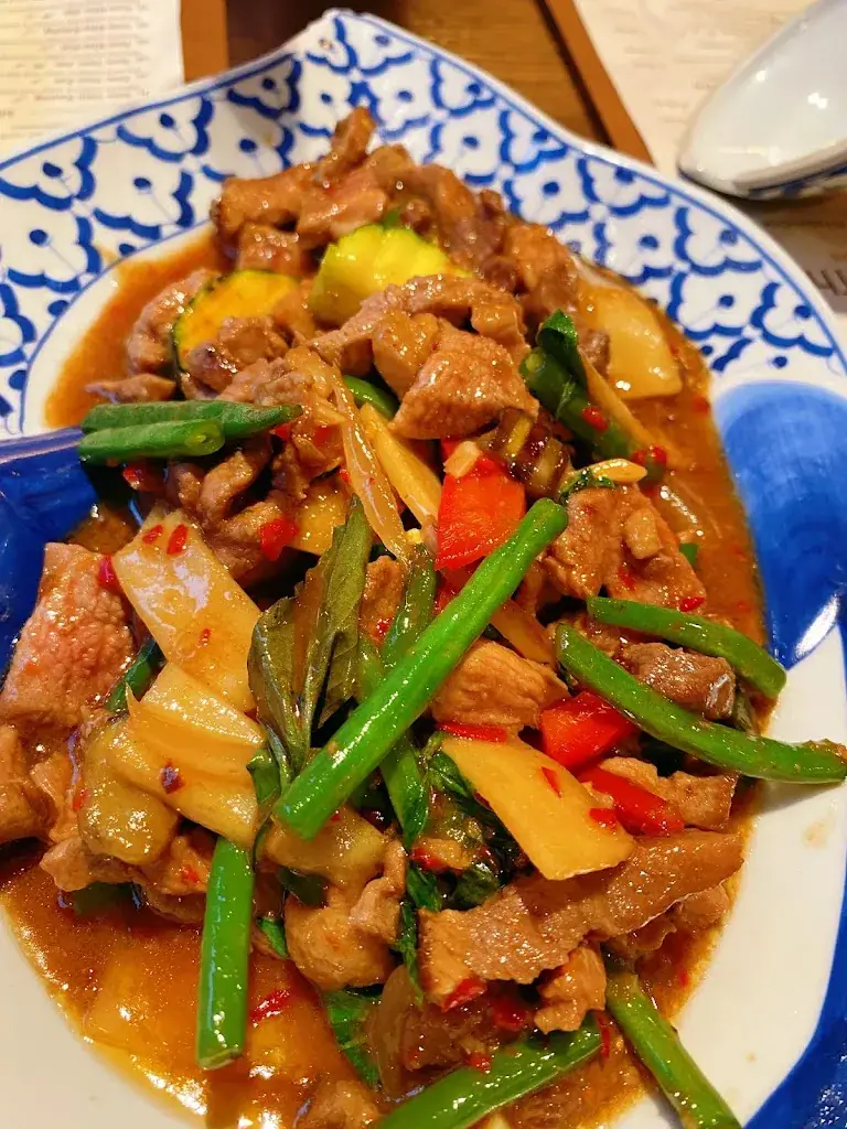 Kanchana In Belgium_Chalom Thai Restaurant_Lede_review