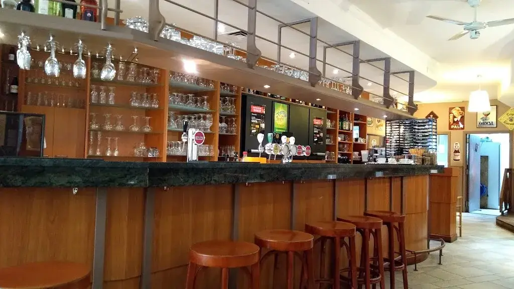 Annelies C_Barolo Food Wine&drinks_Lede_avis