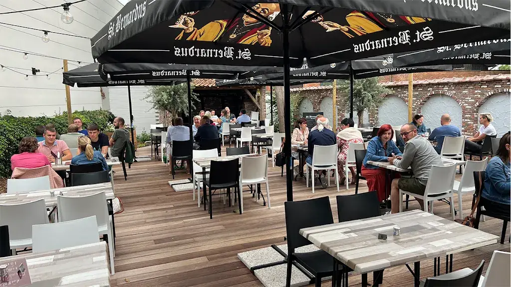 House Of 27 restaurant à Lendelede