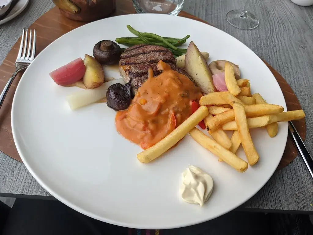 Jochen Szostek_MAGNIFIC_Lanaken_avis