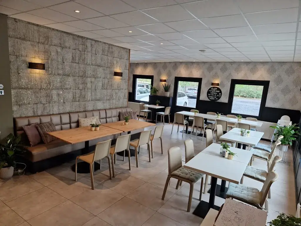 De Kleine Honger - Brasserie Rekem restaurant in Lanaken