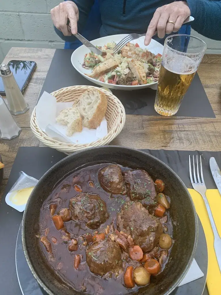 Aslak Steinsbekk_The Post Drinks & Food_Linkebeek_review