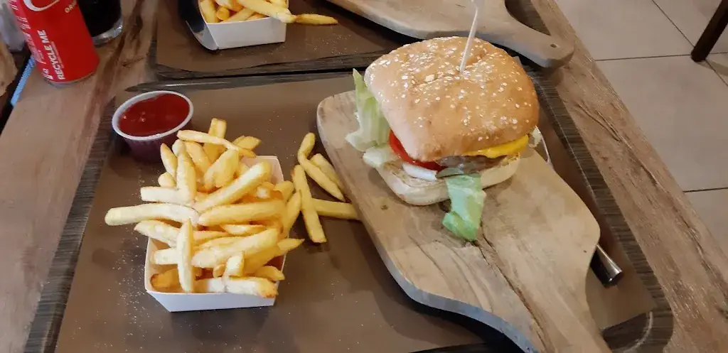 Menu_Eatery Frituur Kowzy_Lichtervelde_imagen_7