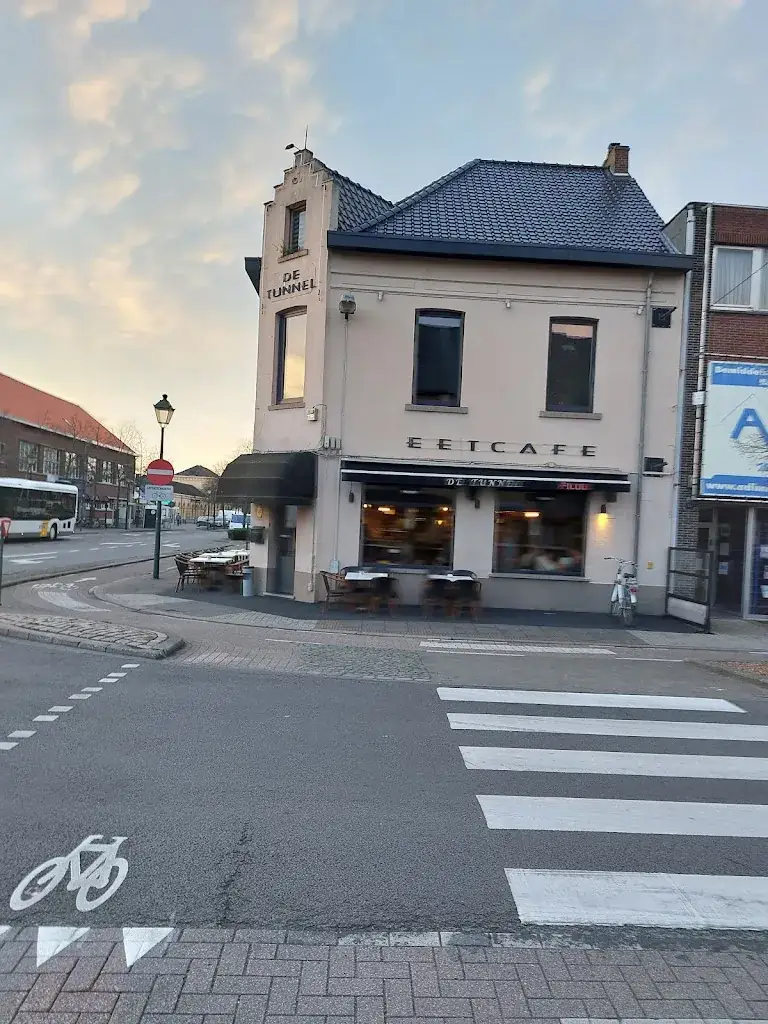 Gerrit Mee_Eetcafé De tunnel_Leopoldsburg_Bewertung