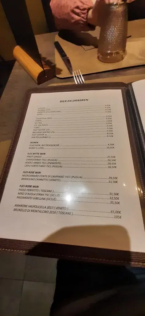 Menu_Pizza Clara_Machelen_image_4