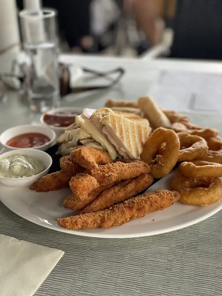 Lara Gelders_‘t Vloot_Lummen_reseña