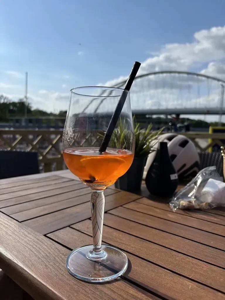 Martine Pipeleers_Het Waterzicht_Lummen_review