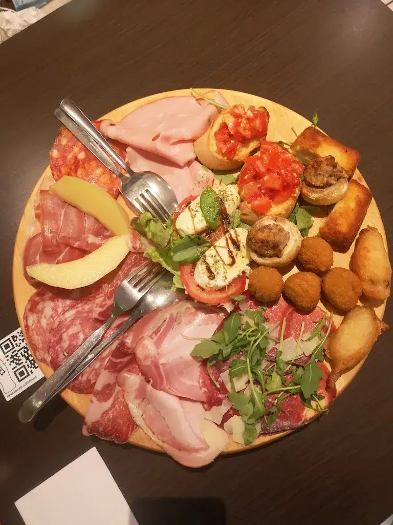 Zhao Joy Xuan_Il Piatto D'Oro Pizzeria-Restaurant_Maasmechelen_Bewertung