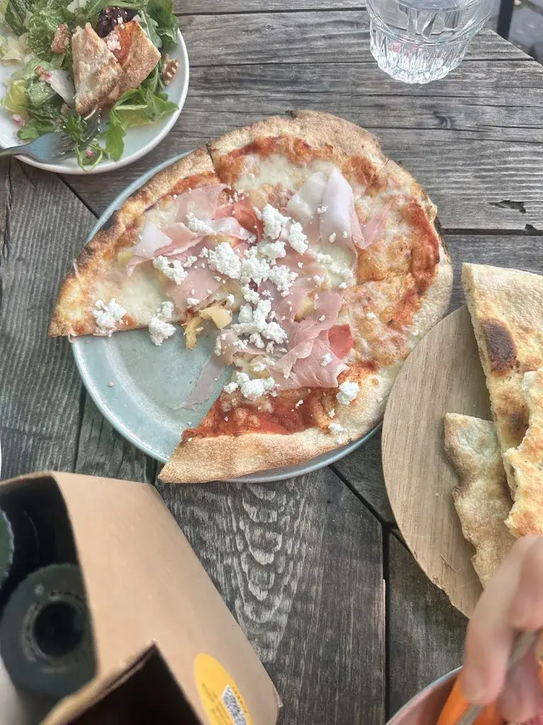 Rebecca Christensen_Otomat Mechelen_Mechelen_review