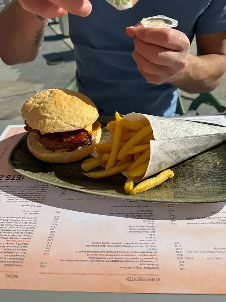 Tomas Rehorek_'t Onderwerp_Lommel_Bewertung