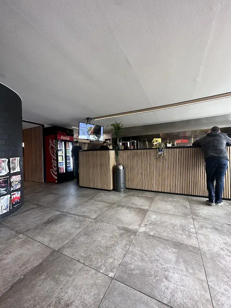 Gertrude Huysmans_Twins_Lommel_review