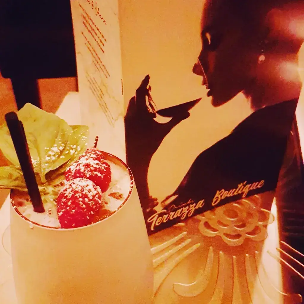 Ursenna Vittoria Velardi_Terrazza Boutique_Lommel_Bewertung