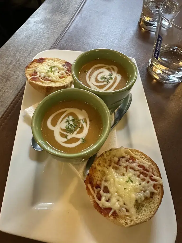 Goh BC_De Elze_Lommel_reseña