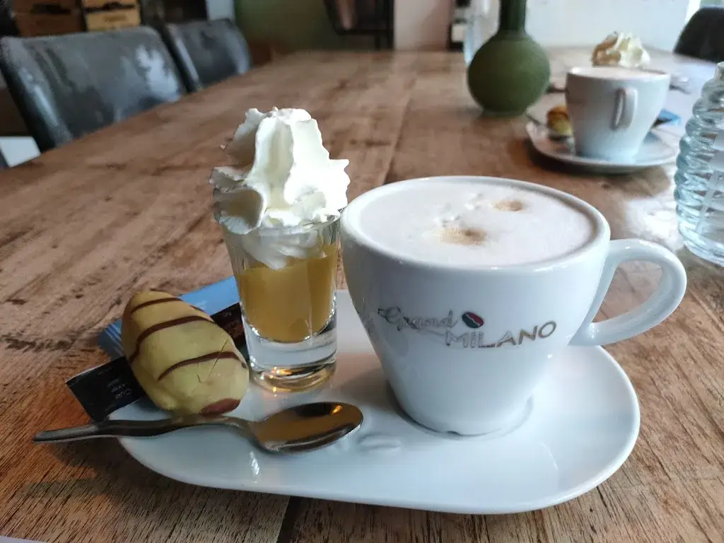 Eetcafé De Hutten_Lommel_slider_image_2