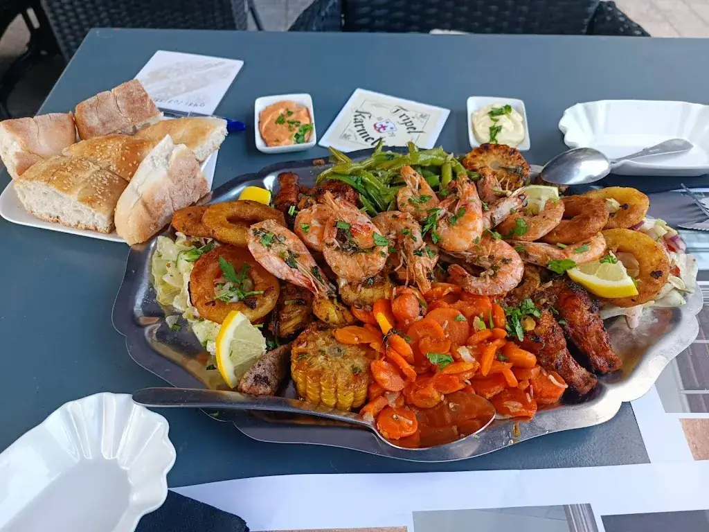 sabetin soylu_Het Dorpje_Lommel_review