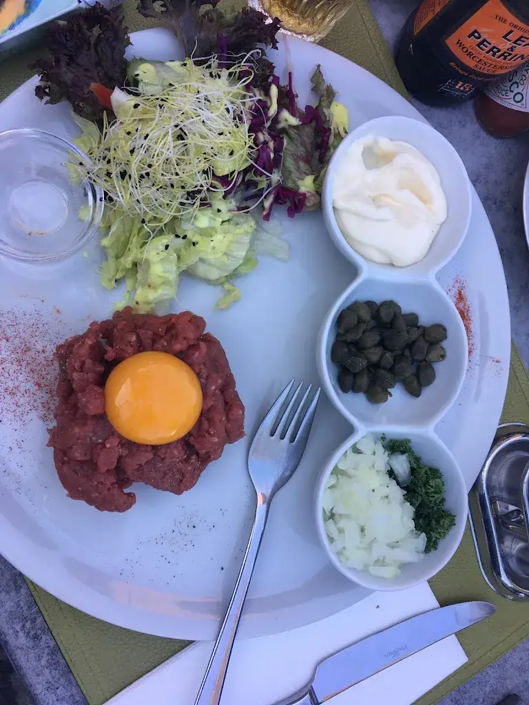 Mishovski_Den Beiaard_Meise_review