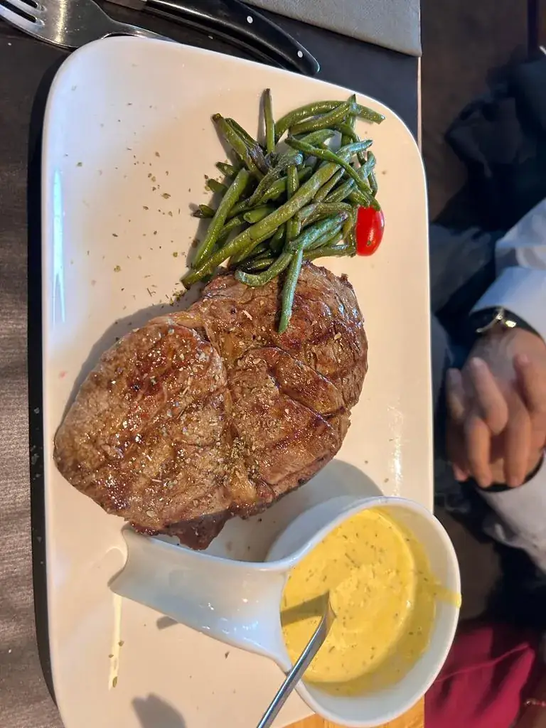 stathis stefanidis_De klok_Meise_avis