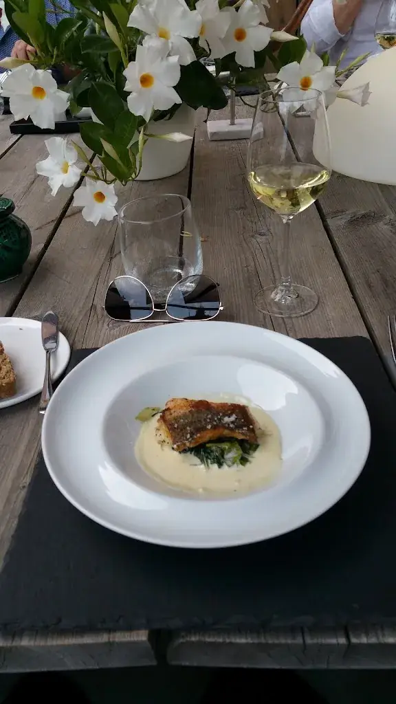 Karel_Menen_slider_image_3