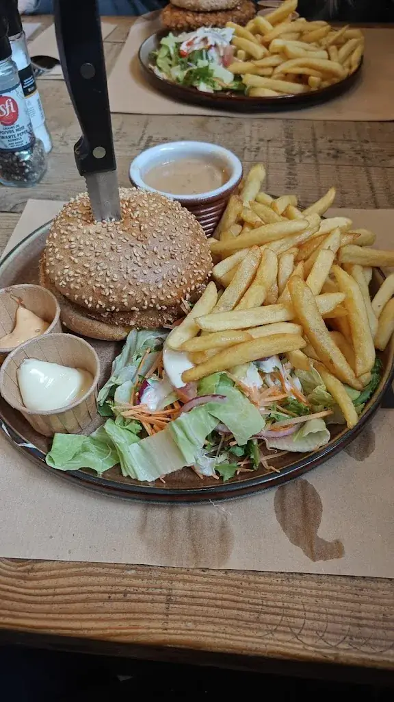 Annelies Nollet_Kasteelhoeve_Menen_review