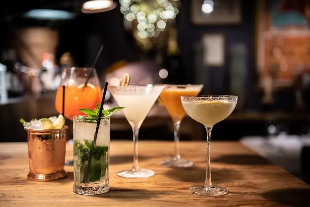 Resto Clash_Merchtem_slider_image_3