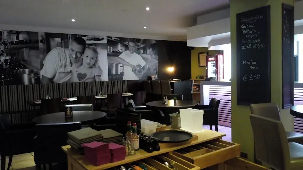 Vijf voor Twaalf restaurant à Merchtem