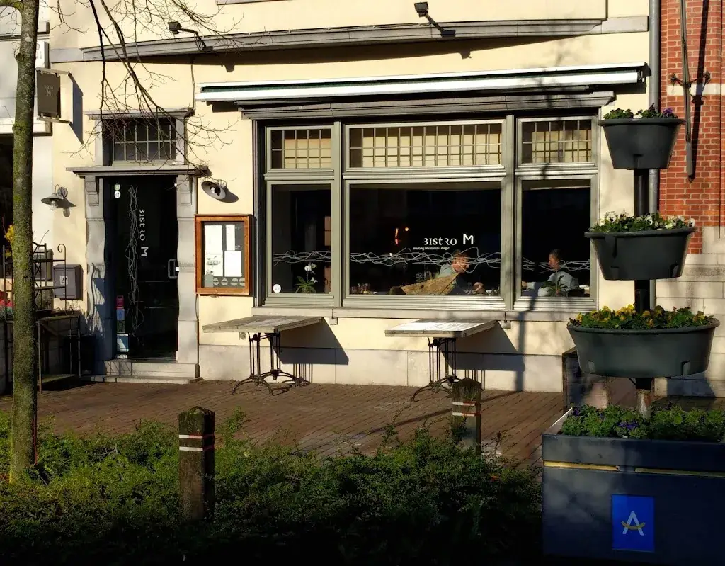 Joseph Van Thillo_Bistro M_Arendonk_review