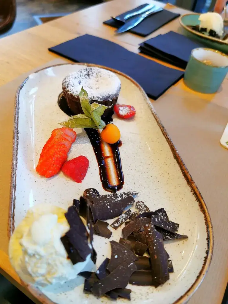 Jerebel Guintapa_Carpe Diem_Mortsel_avis