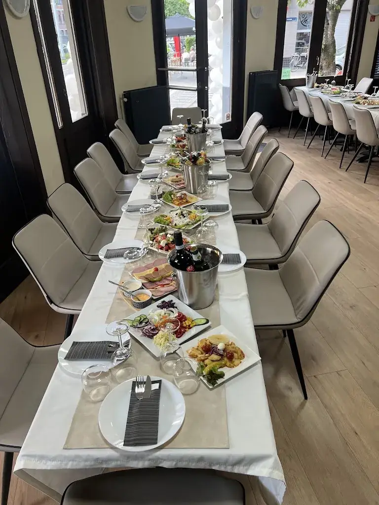 Restaurant Shqiponja_Mortsel_slider_image_1