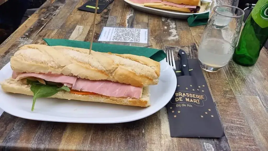 Theo Mansveld_De Mart_Merksplas_review