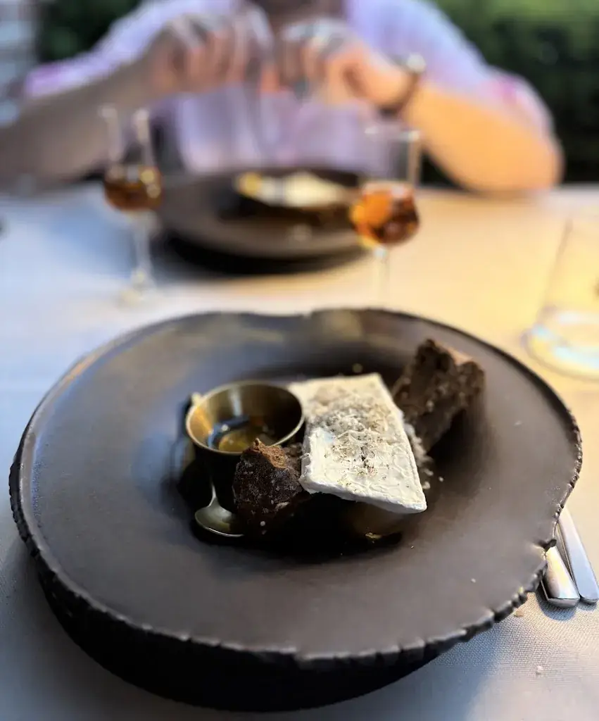 Samantha Voermans_La Baita_Pelt_review