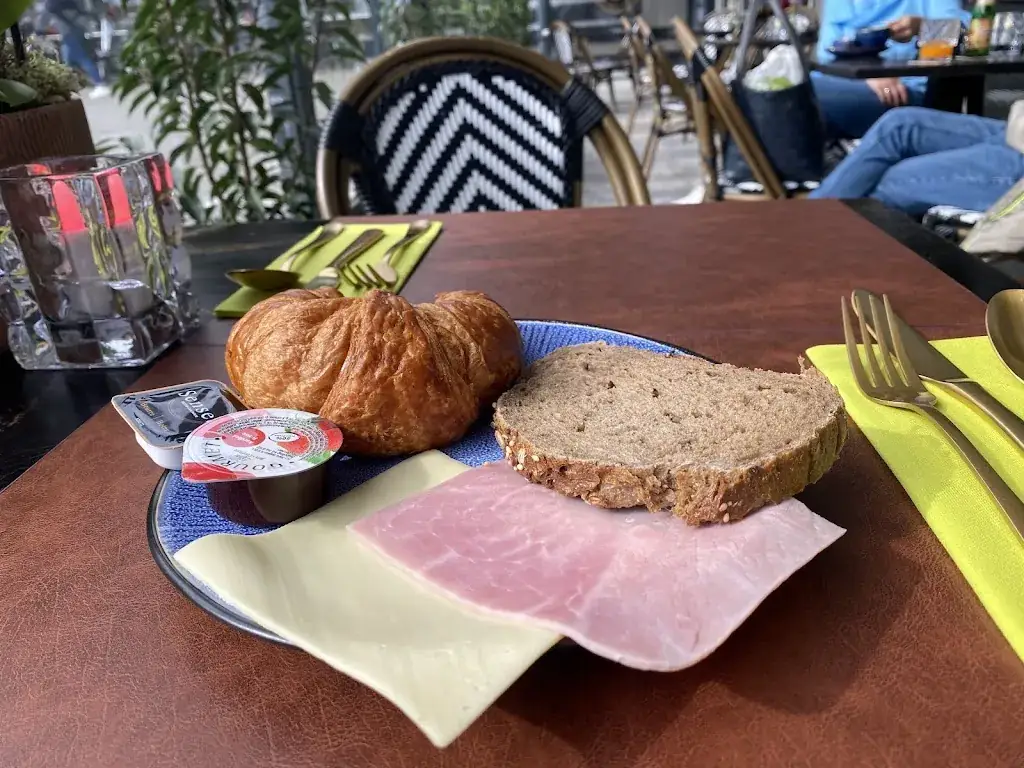 Menu_Bistro Baroque_Pelt_image_7