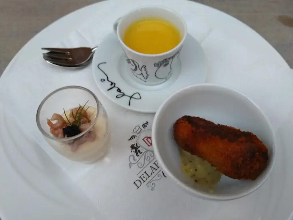 Jeroen Kuppens_Kompenhof_Pelt_review