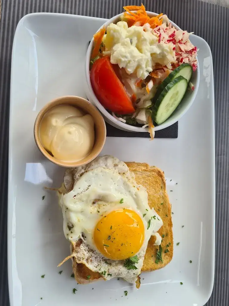 Miss DJ QT_Tafeltijd_Pelt_review