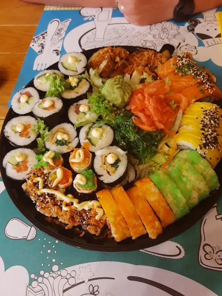 Menu_ThaiFoodies Thai & Sushi afhaal_Pelt_image_6