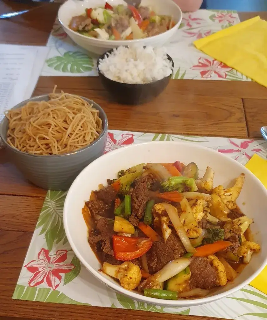 Norbert Hepfler_ThaiFoodies Thai & Sushi afhaal_Pelt_review