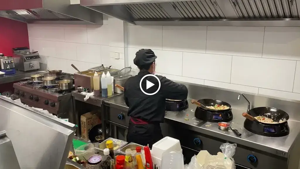 ThaiFoodies Thai & Sushi afhaal_Pelt_slider_image_2