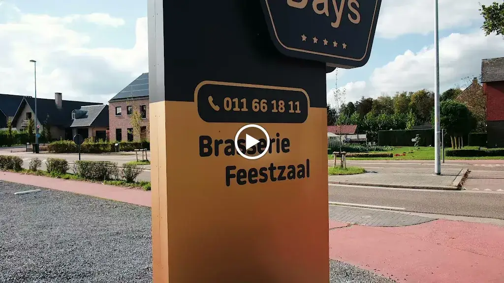 Happy - Days_Pelt_slider_image_2