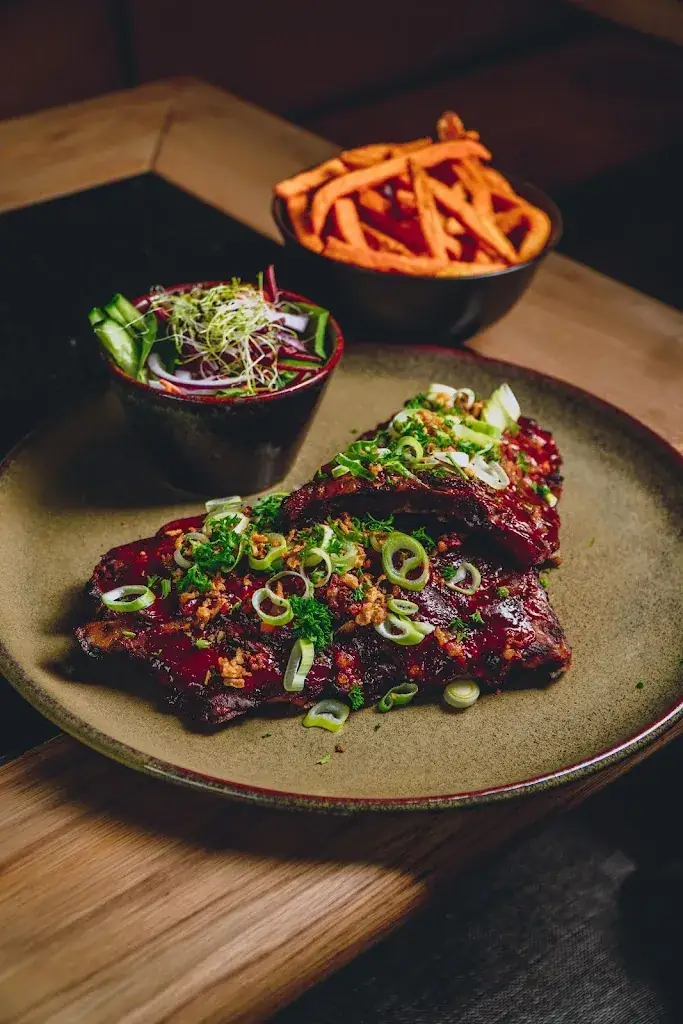 Happy - Days_Pelt_slider_image_3