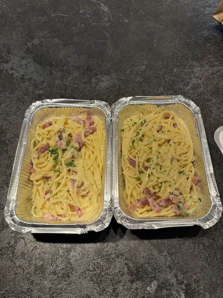 Vince-Neill Catteeuw_Pastabar NOVO_Pelt_review