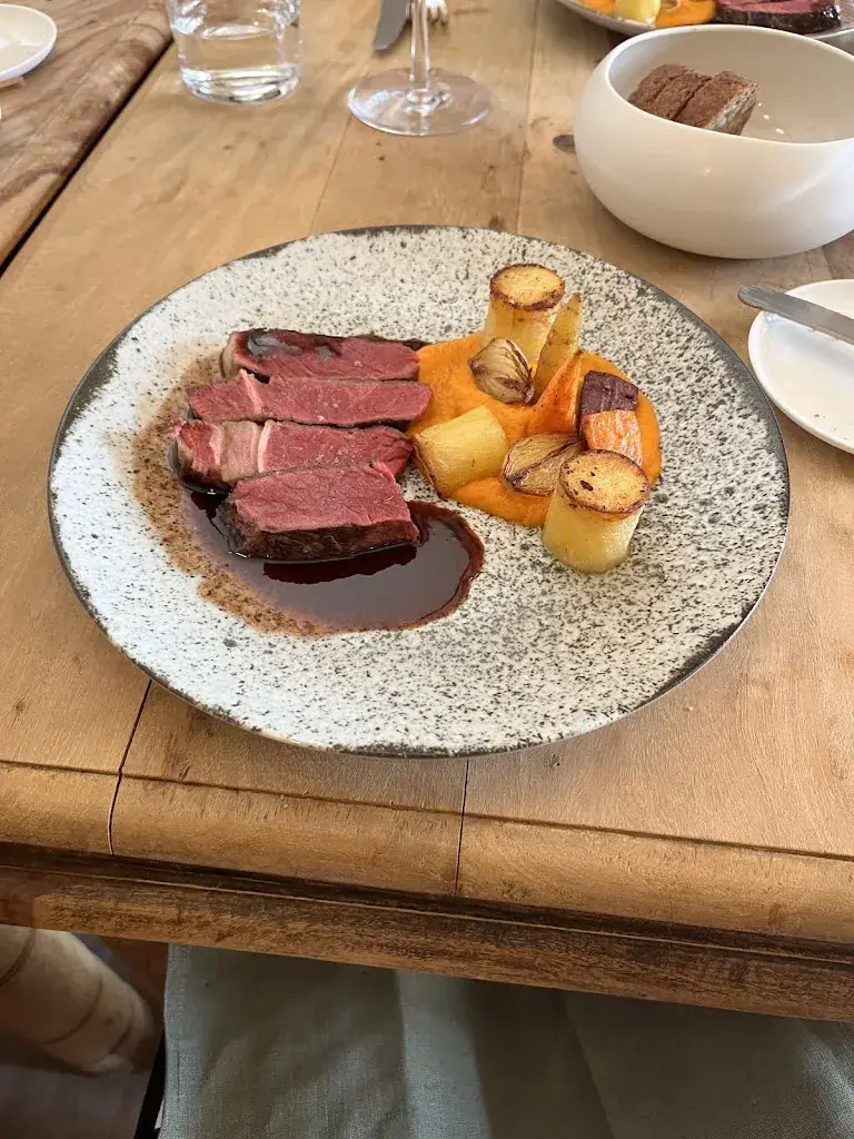 Resto Dennis_Olen_slider_image_3