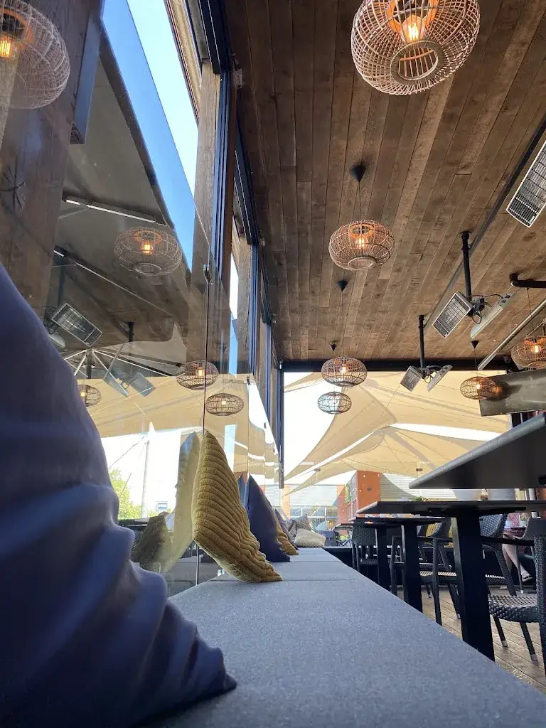 Viorel VAiorello_Brasserie O_Olen_review