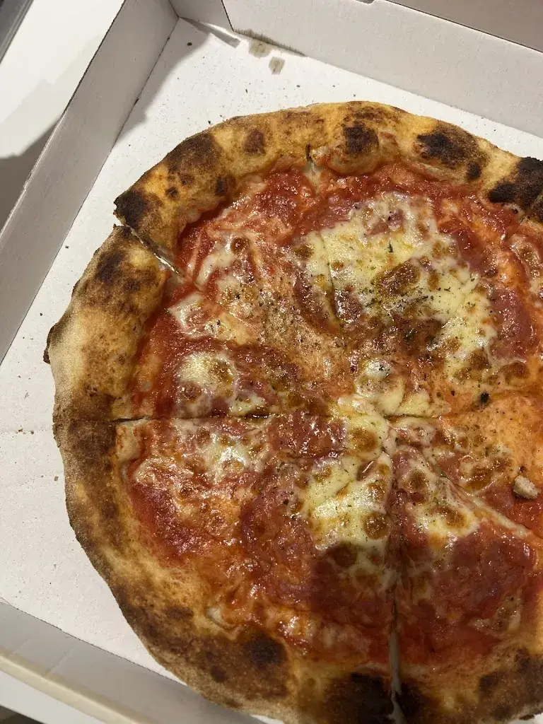 ilyes Lory_Da Gino Pizzeria_Oostrozebeke_Bewertung