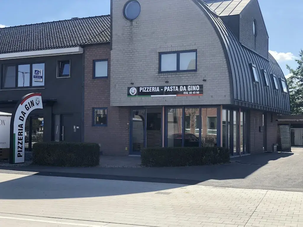 Da Gino Pizzeria restaurante en Oostrozebeke