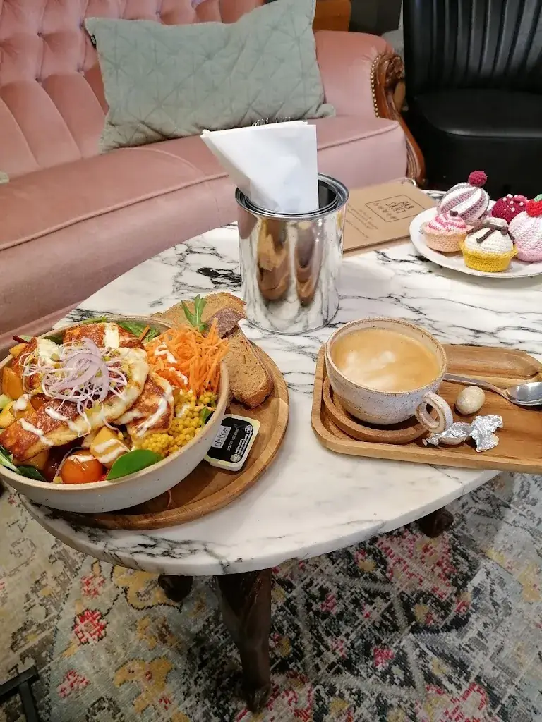 Maïté Liekens_Bar Sajet_Ninove_review