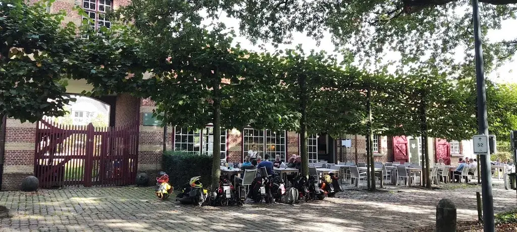 Titus V_Het Koetshuis_Malle_review