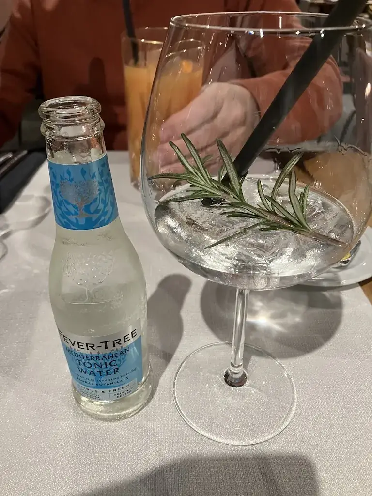 Filip Vanhaeren_Sachs_Oostkamp_reseña