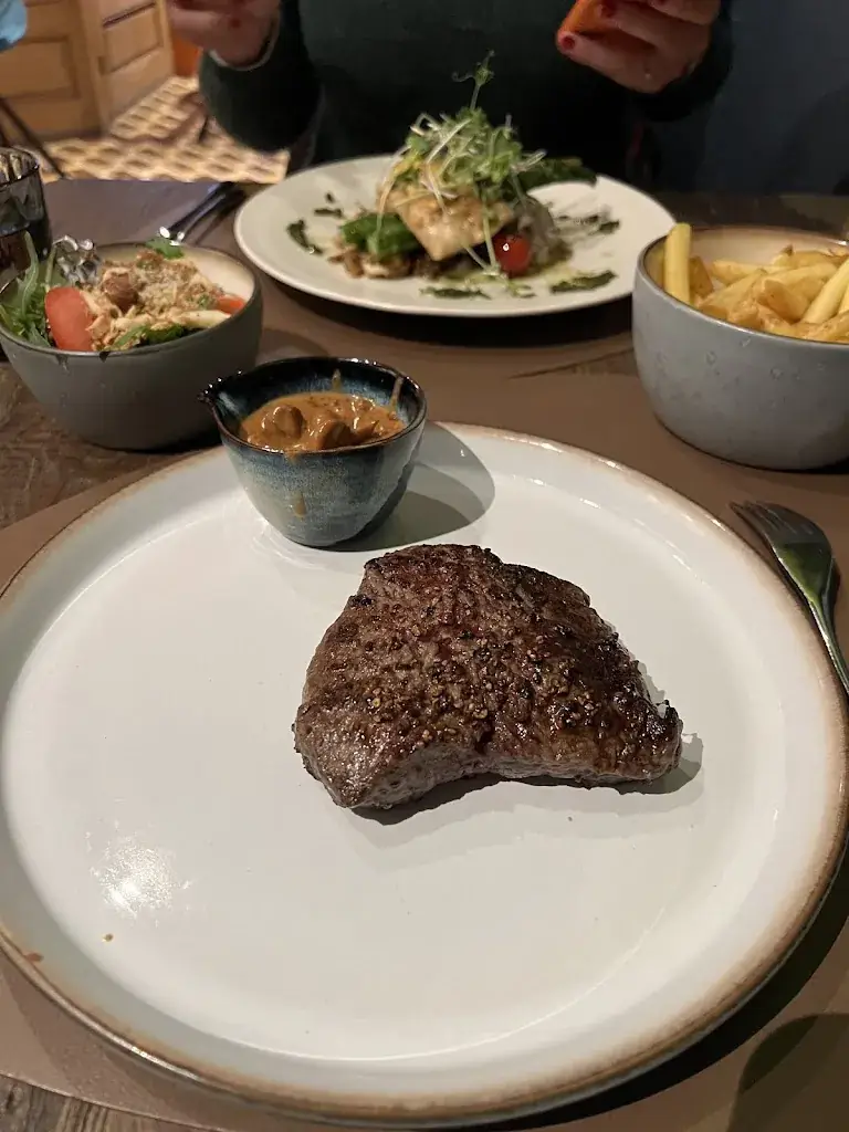 IOANNIS TSIAVDAROUDIS_De Twijfelaar_Oostkamp_reseña