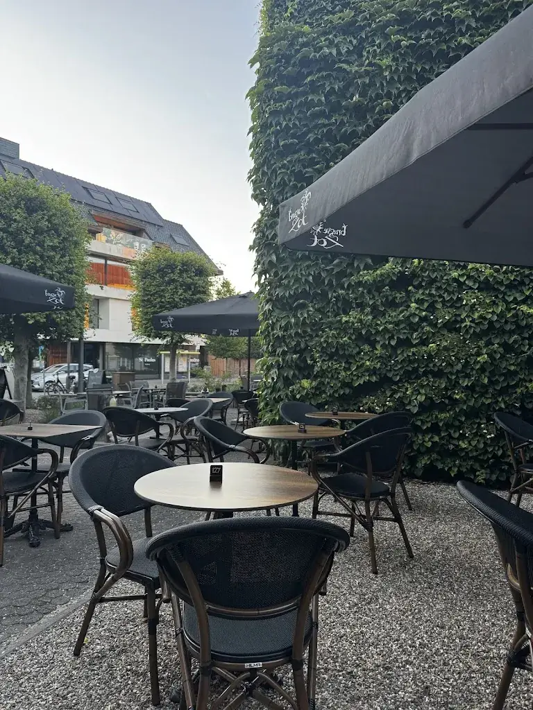 Ashley Vanerio_Taverne Fargon_Oostkamp_Bewertung