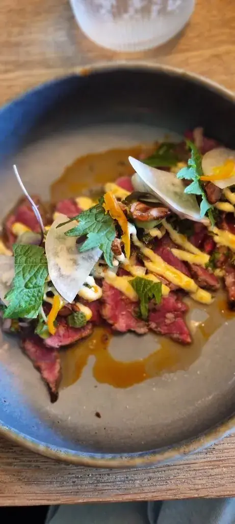 Eline Delaplace_Bar Botan_Oostkamp_review